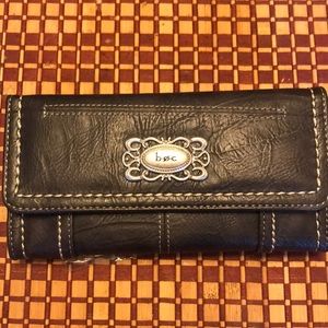 Boc Born Concepts woman’s tri-fold wallet